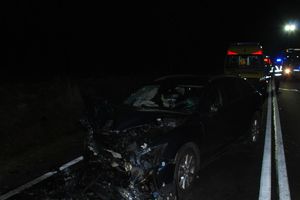 Zdjęcie przedstawia pojazd z wypadku.